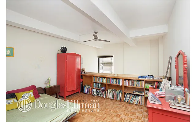 Sold by Douglas Elliman | media 18