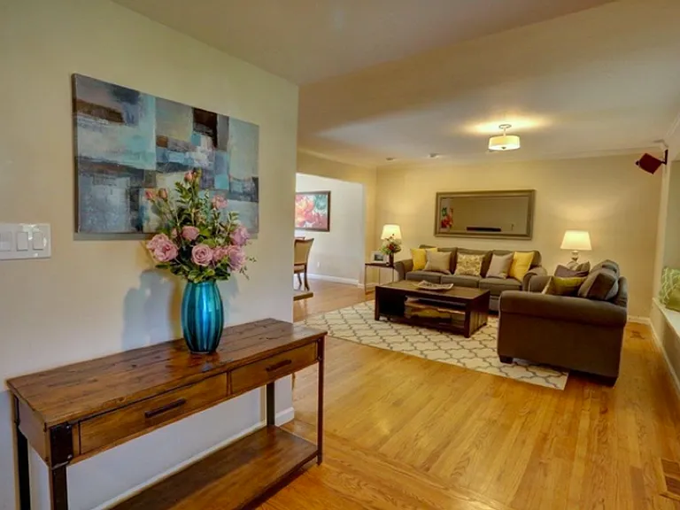 3185 Temple Ct — Photo 3
