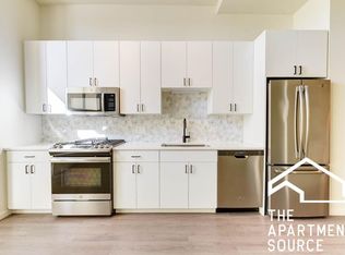 2523 N Milwaukee Ave #C, Chicago, IL 60647