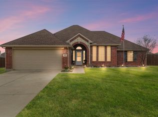 102 Avery Ln, Fate, TX 75189