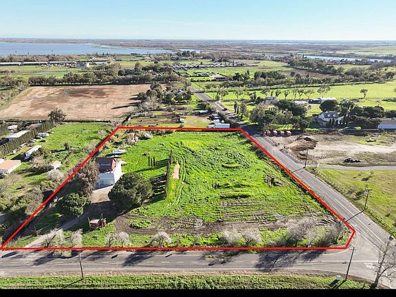 3rd image of 5980 Piper Rd