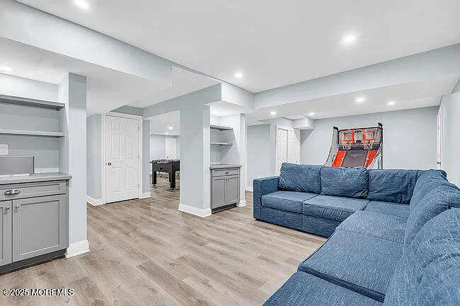 8 Glenwood Pl — Photo 43