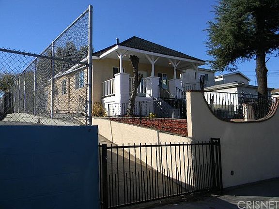 4th image of 3136 Malabar St