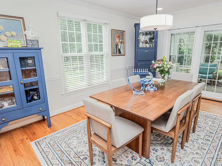 1004 Somerset Ct — Photo 12