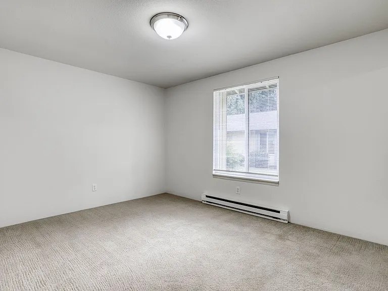 3903 E 18th St #11 — Photo 10