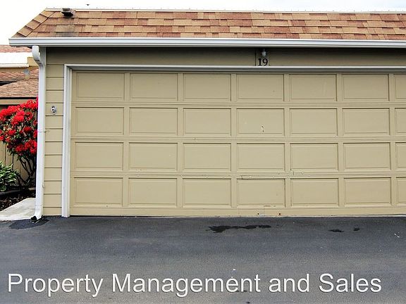 3rd image of 201 Elliott Ave S Unit 19
