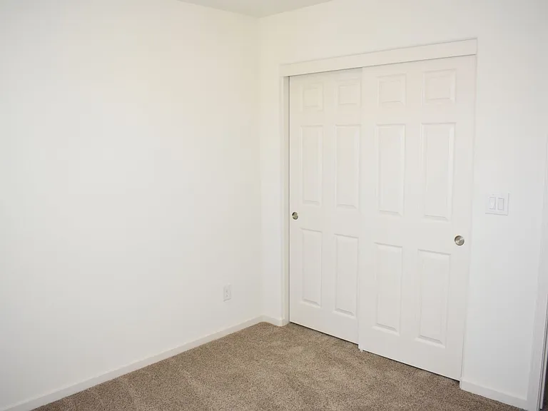 6114 Mehrten Cir — Photo 17