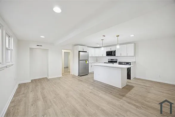 515 W Girard Ave #1R — Photo 5