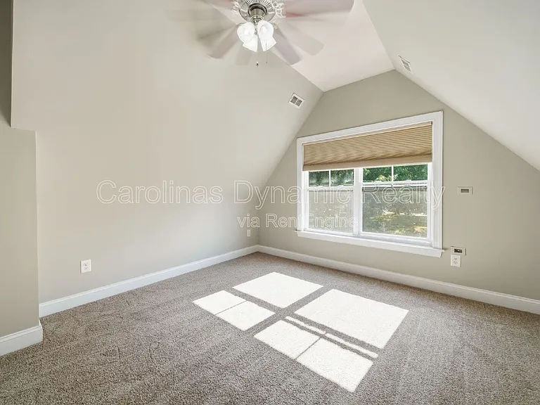 3405 Bidwell Ave — Photo 42
