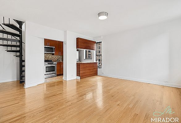 1st image of 455 Park Ave S APT 504