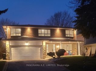 100 Poplar Heights Dr, Toronto, ON M9A 4Z4