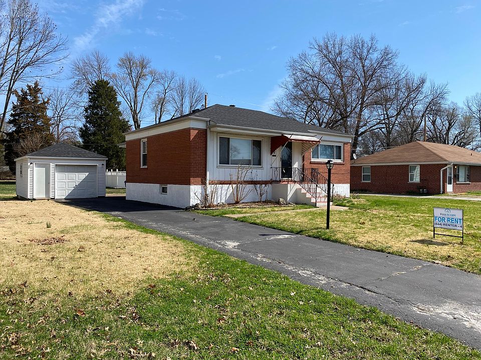 1st image of 2 Regina Ct