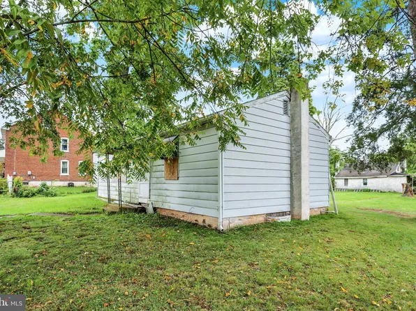 546 Lemon St, Pottstown, PA 19464