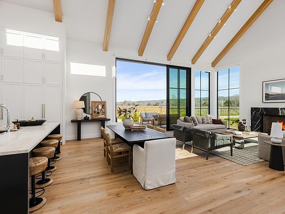 4th image of 2998 W Dry Creek Road