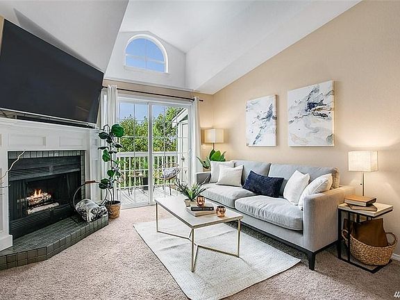 2nd image of 22831 30th Ave S APT 208