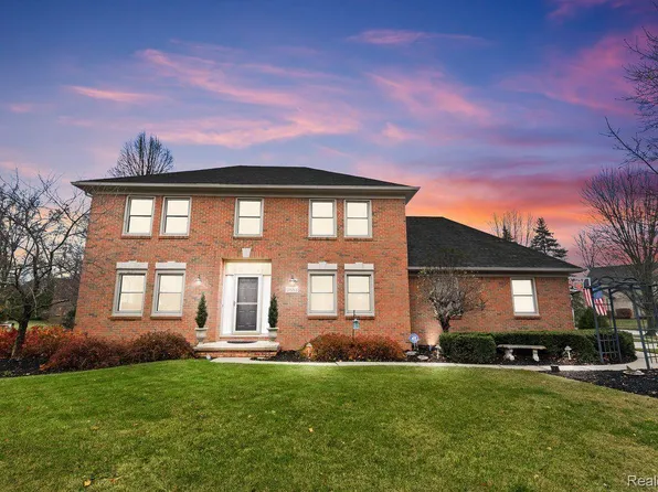 2853 Nickelby Dr, Shelby Township, MI 48316
