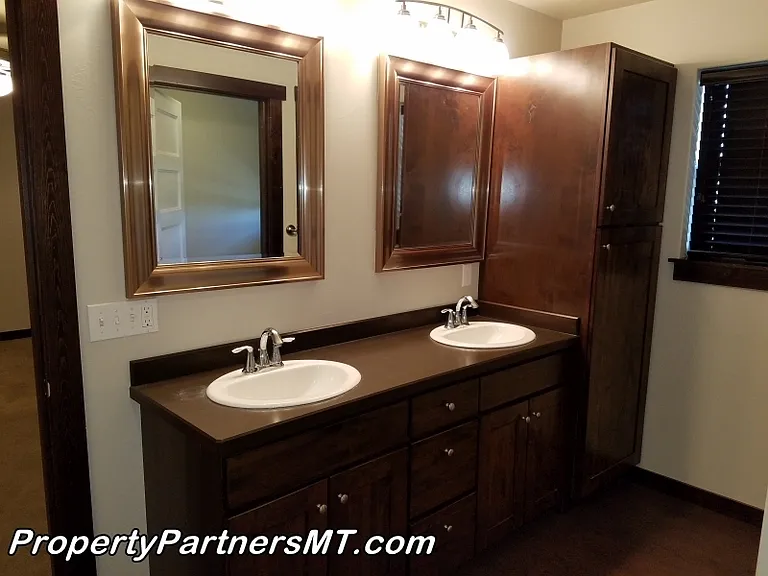1958 Leeward Ct — Photo 5