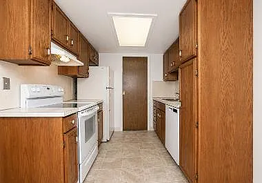 2 bed, 1.5 bath, 1104 sqft, $1,350 — Photo 4