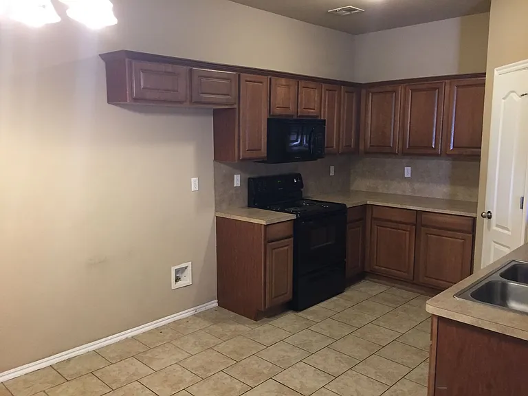 4512-14 SE 77th St — Photo 7