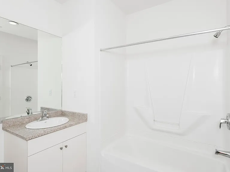 1411-4 Walnut St #803 — Photo 12