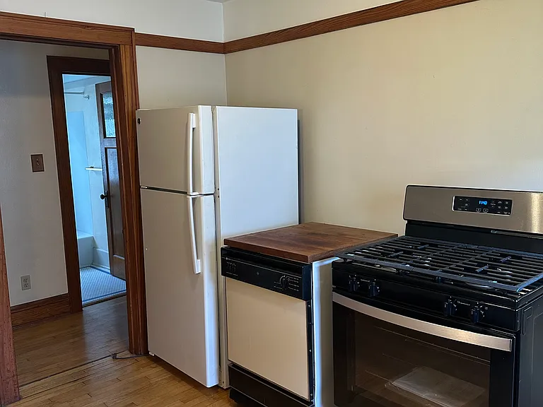 3361 S Indiana Ave — Photo 12
