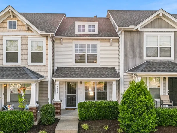 3387 Harpeth Springs Dr, Nashville, TN 37221