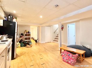 17 Baroness Cres #2, Toronto, ON M2J3K4