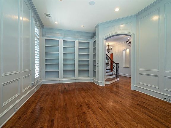 5th image of 79 Abbey Woods Ln