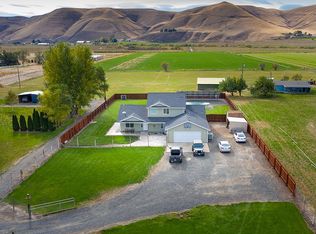 7772 N Wenas Rd, Selah, WA 98942