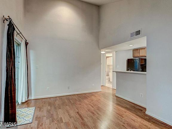 4th image of 3911 Penderview Dr APT 1937