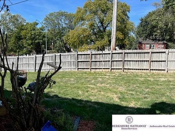 5th image of 2516 Mose Ave