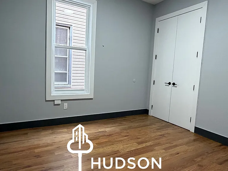 74 Baldwin Ave #1 — Photo 4