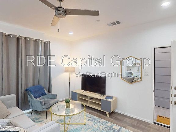 5th image of 3275 Dallas St #1104