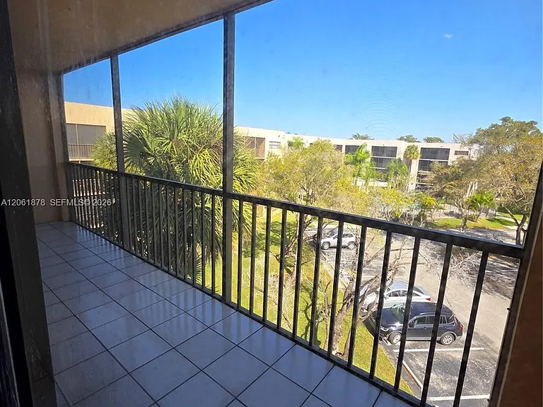 8600 SW 133rd Avenue Rd #424 — Photo 32