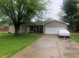 5275 E Fountain Way, Columbus, IN 47201