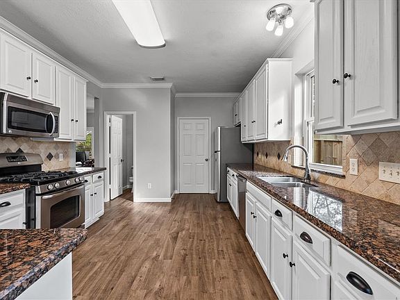 5th image of 3119 Bay Spring Drive