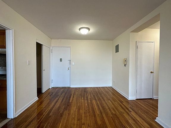 4th image of 16420 Highland Ave APT 6D