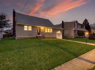 2551 Davenport Pl, Bellmore, NY 11710