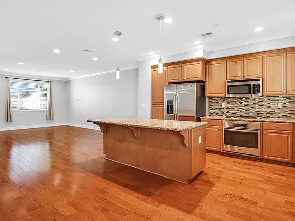 2nd image of 5320 Campus Dr