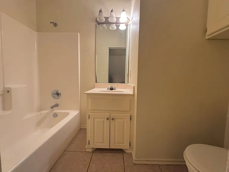 6 Fernwood Dr #B — Photo 7