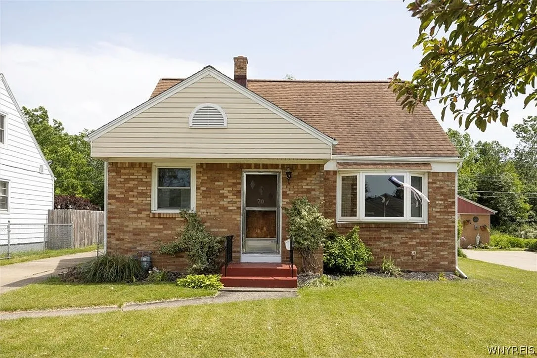 70 Cathedral Ln photo 1
