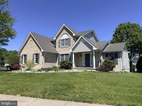 116 Greenbrier Dr, Bear, DE 19701