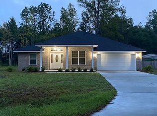 54017 Honeysuckle Ln, Callahan, FL 32011