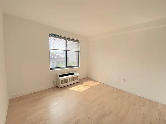 Rented by Nooklyn NYC LLC | media 45