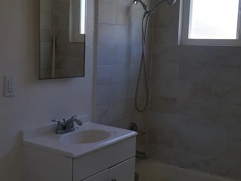 5446 Santa Margarita St — Photo 7