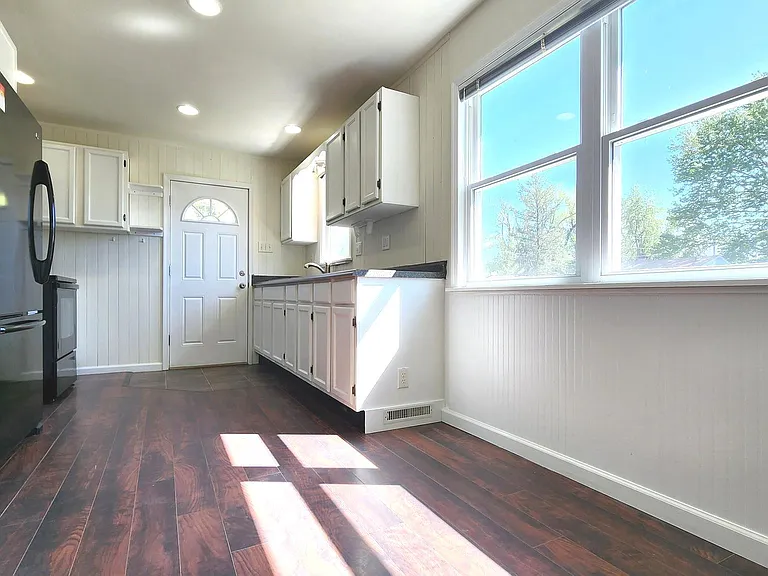 5 Glenwood Dr — Photo 13
