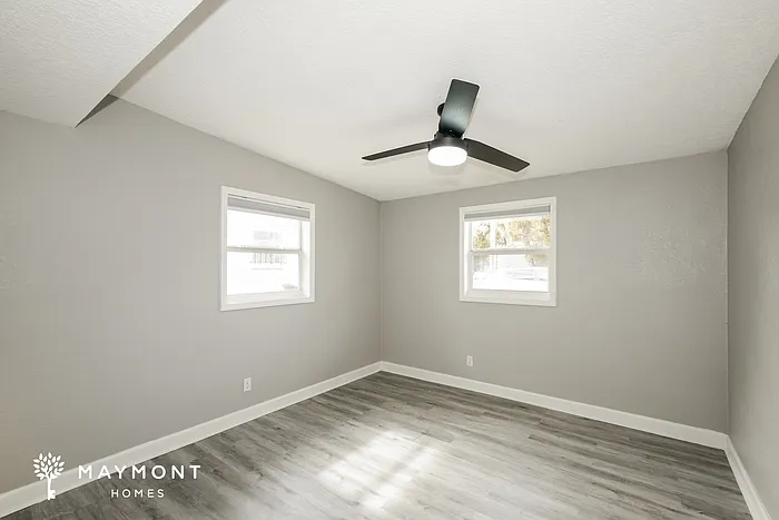 3002 E Yukon St — Photo 9
