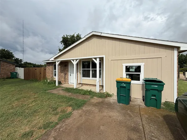 449 Jones St, Cedar Hill, TX 75104