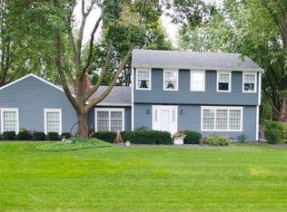 7001 Stratford Rd, Woodbury, MN 55125