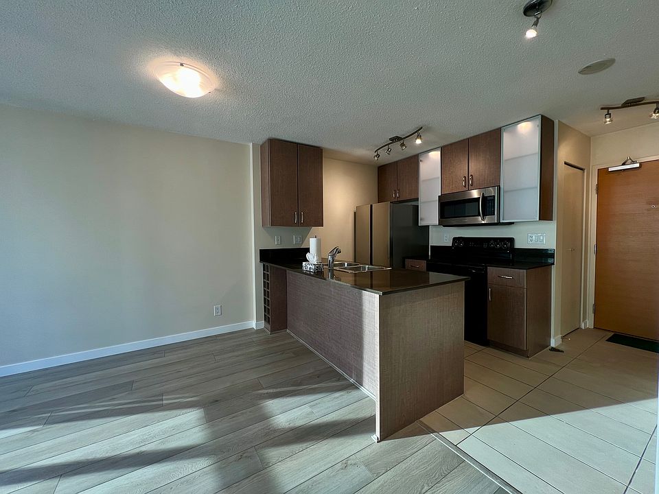 1st image of 977 Mainland St #1104
